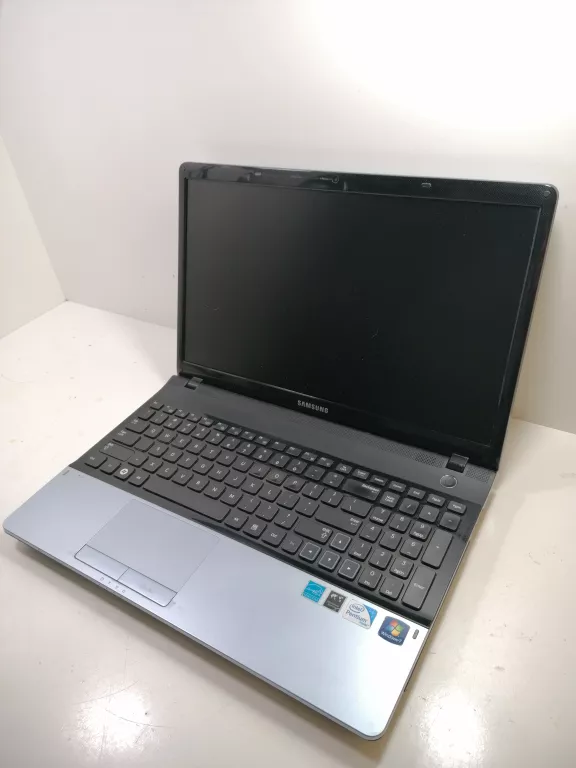 laptop-samsung-np300e5c-przekatna-ekranu-156