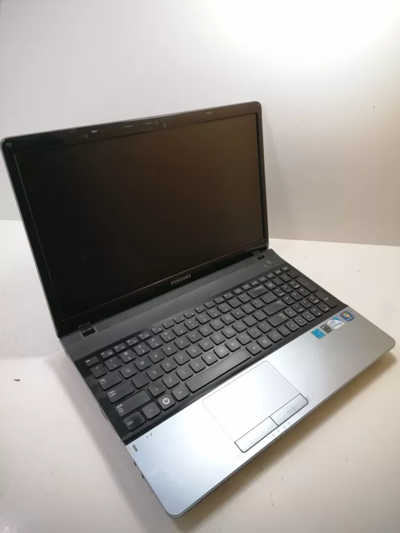 laptop-samsung-np300e5c-seria-procesora-4366-210