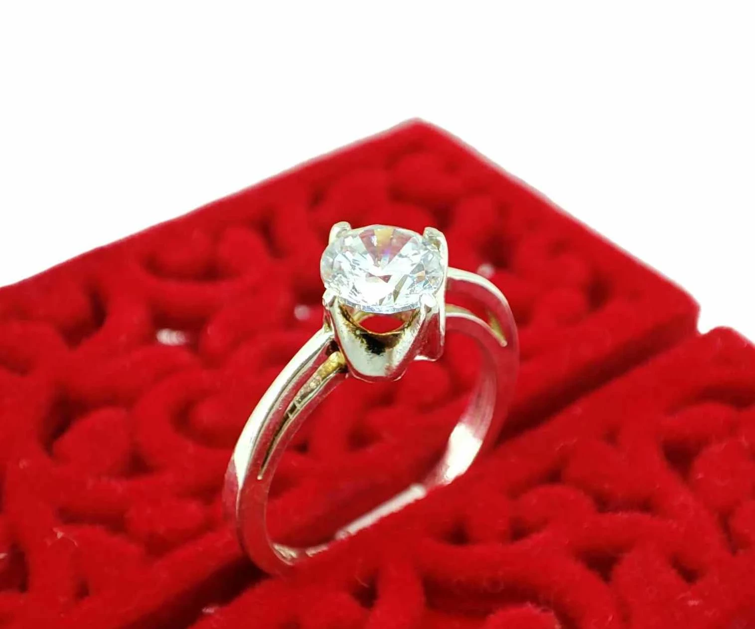 sliczny-srebrny-pierscionek-925-rodzaj-wyrob-jubilerski