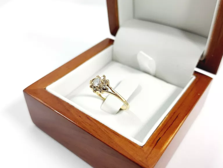 zloty-pierscionek-kwiatek-z-cyrkoniami-585-14k-r11-182g-ean-gtin-5900025362495