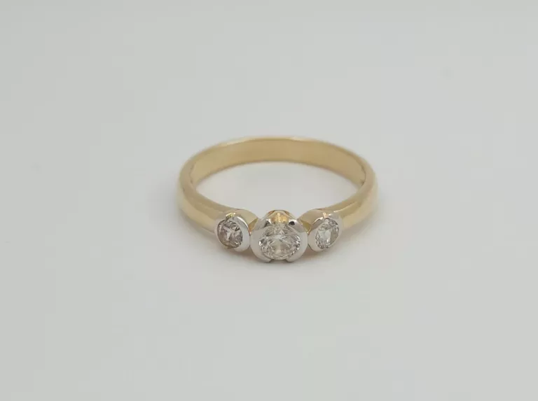 ZŁOTY PIERŚCIONEK CYRKONIE - 585 14K R.16 3,30G
