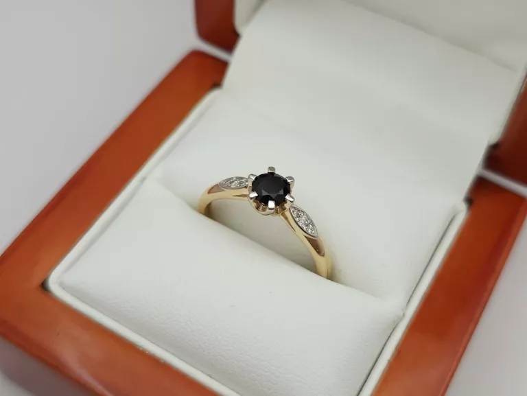 zloty-pierscionek-z-czarna-cyrkonia-585-14k-r22-242g-material-15835-2