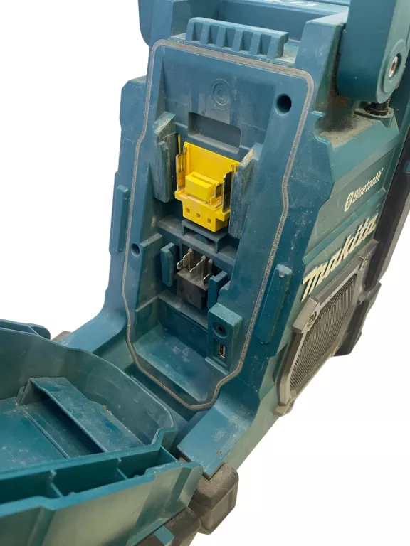 RADIO BUDOWLANE MAKITA DMR301 Z AKUMULATOREM