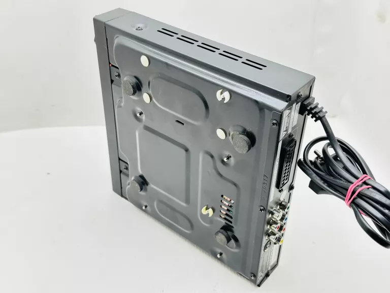 ODTWARZACZ DVD MANTA EMPEROR BASIC 4 OPIS