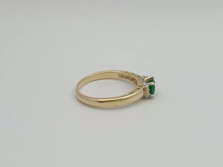 zloty-pierscionek-z-zielona-cyrkonia-585-14k-r16-290g-stan-uzywany