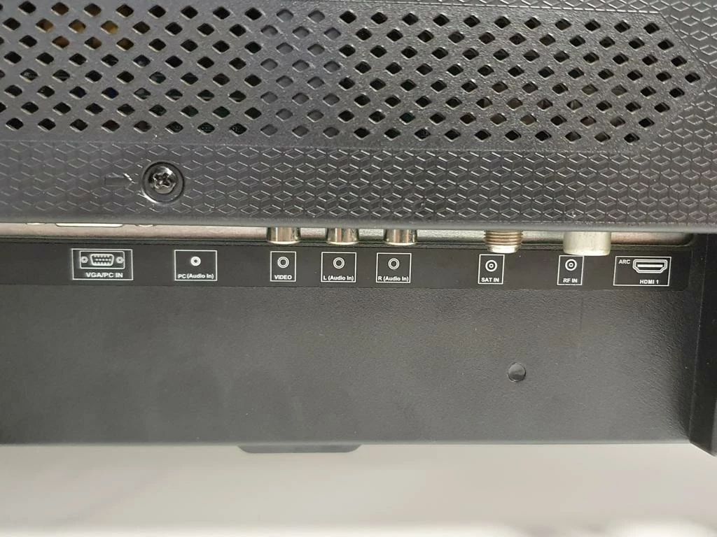 tv-blaupunkt-bn32h1032eeb-przekatna-ekranu-cale-32