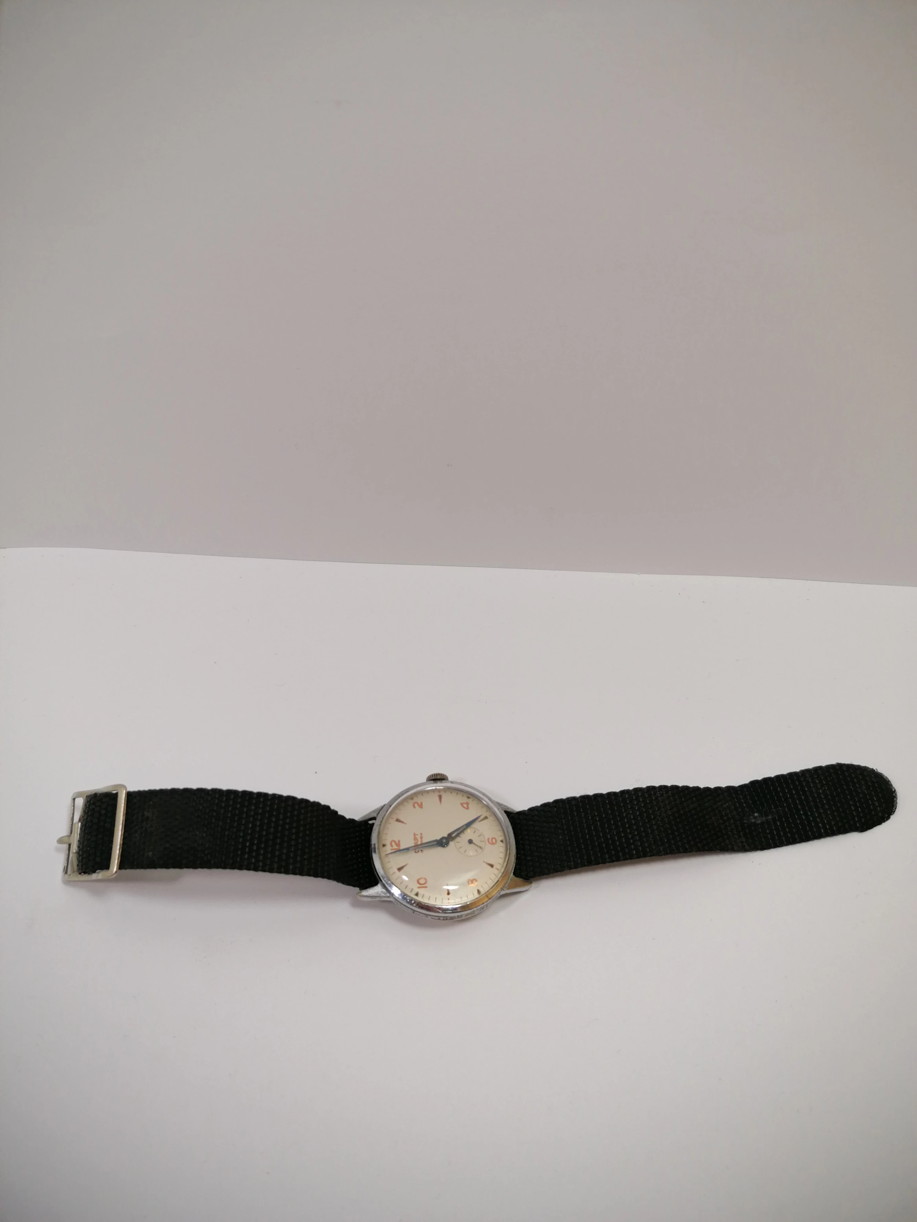 zegarek-ctapt-17-kamieni-ksztalt-koperty-okragla