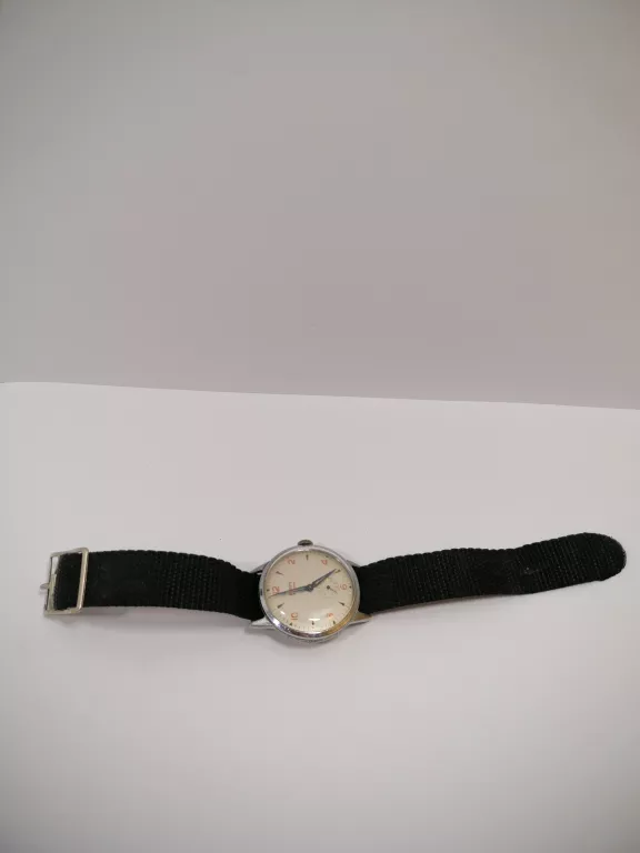 zegarek-ctapt-17-kamieni-ksztalt-koperty-okragla