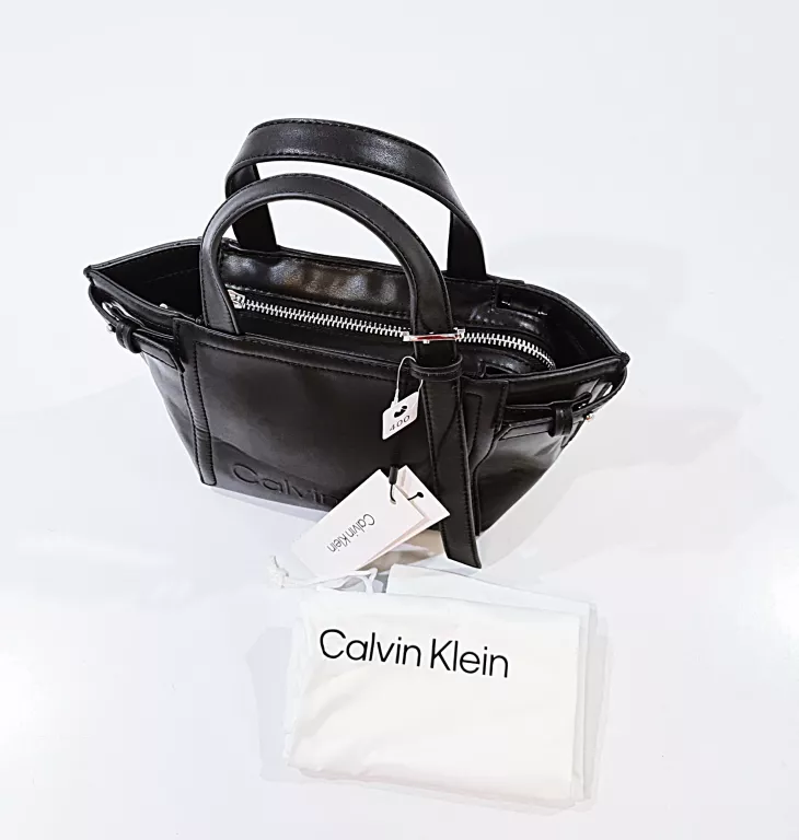 TOREBKA CALVIN KLEIN MINIMAL HARDWARE MINI TOTE CZARNA