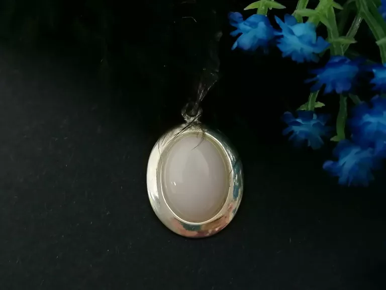 SREBRNA ZAWIESZKA MLECZNY KAMIEŃ PR.925 2,3G