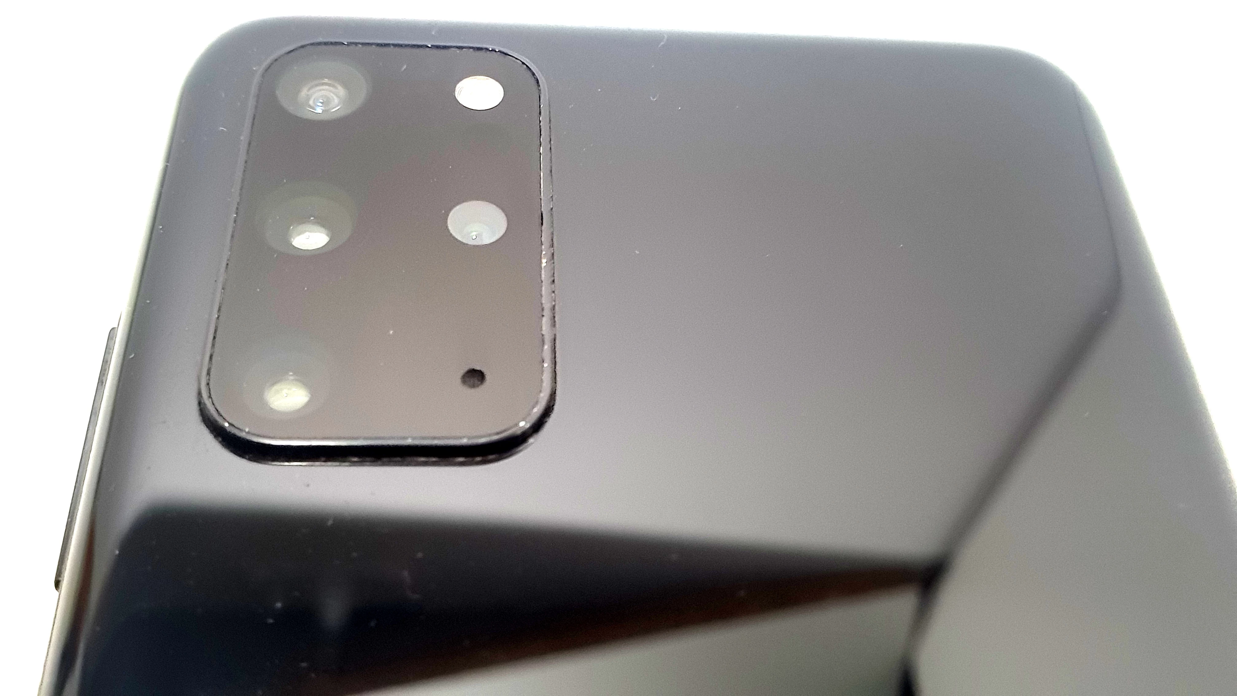 telefon-samsung-s20-plus-5g-pudelko-ladowarka-kod-producenta-sm-g986bzkdeue