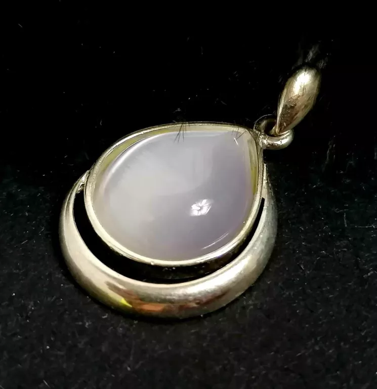 SREBRNA ZAWIESZKA BIAŁO PERŁOWY KAMIEŃ ŁEZKA PR.925 4,25G