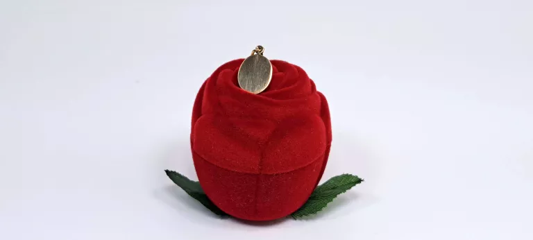 zlota-zawieszka-matka-boska-13g-585-12mmx10mm-stan-uzywany