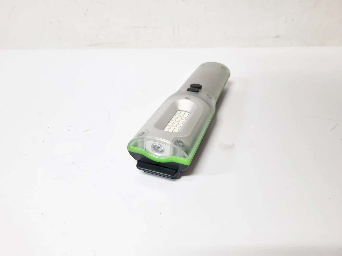 latarka-akumulatorowa-haupa-stan-uzywany