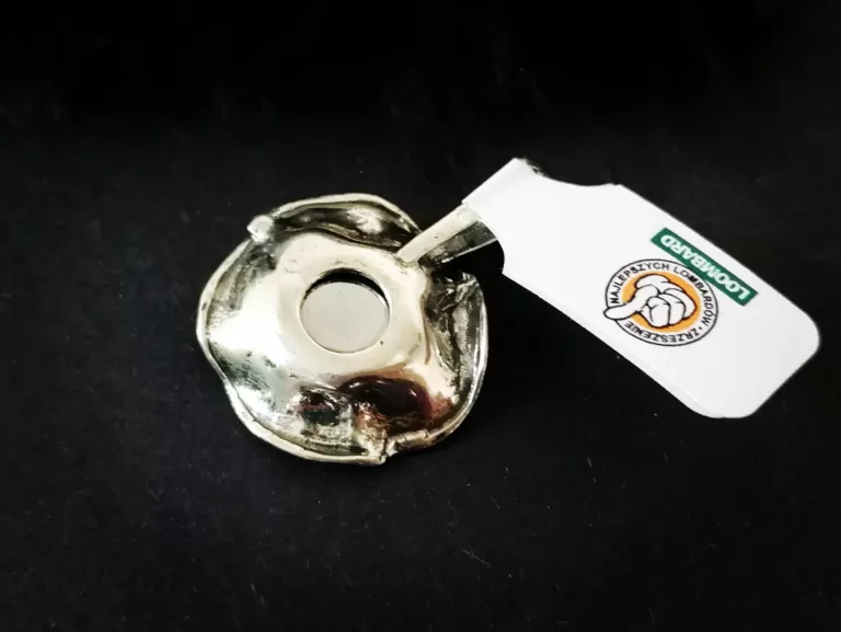 srebrna-zawieszka-kwiat-metaliczny-kamien-pr925-421g-kolor-dominujacy-srebrny