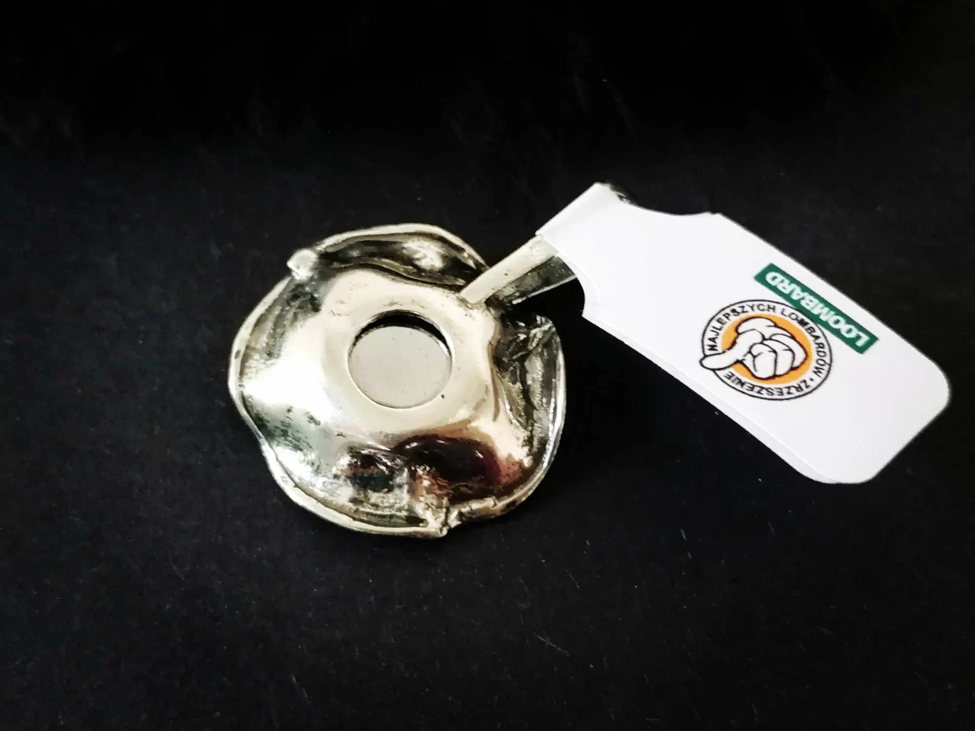 srebrna-zawieszka-kwiat-metaliczny-kamien-pr925-421g-kolor-dominujacy-srebrny