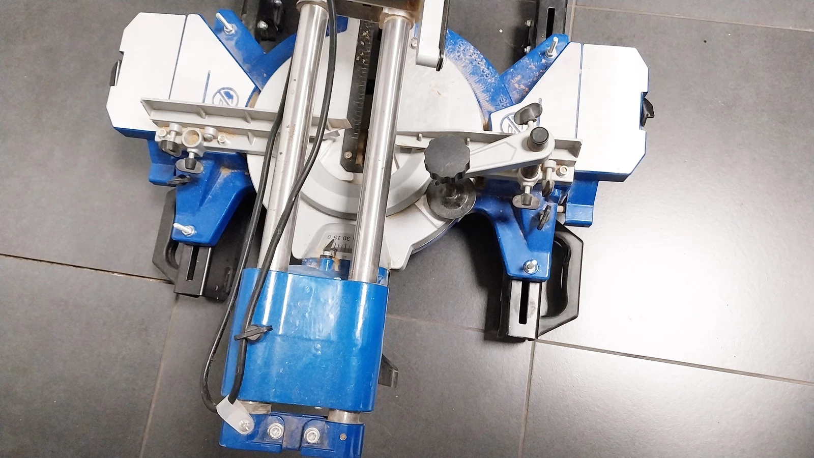 pila-ukosnica-scheppach-hm254-stan-ok-2020r-ean-gtin-4046664079088