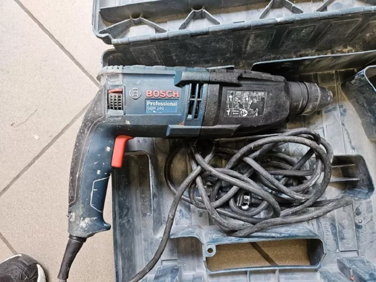 WIERTARKA BOSCH GBH 240 PROFESSIONAL 790 W + WALIZKA