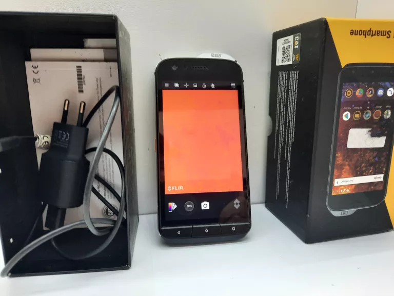 caterpillar-cat-s61ladowarkapudelko-plwolnosci-14-kamienna-gora-sj