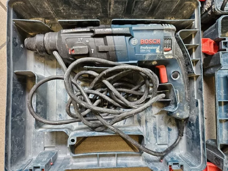 WIERTARKA BOSCH GBH 240 PROFESSIONAL 790 W + WALIZKA