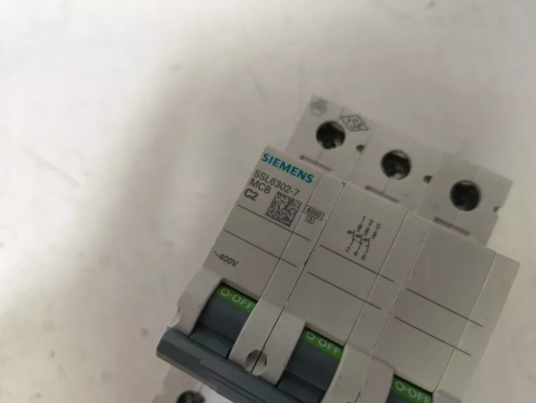 wylacznik-nadpradowy-3p-c-6ka-ac-siemens-ean-gtin-4001869388823