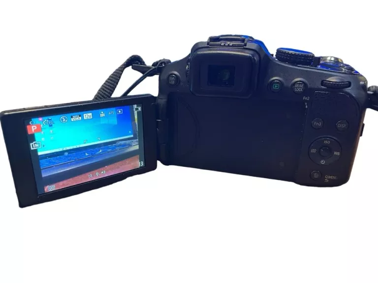 APARAT PANASONIC LUMIX DMC-FZ200 + ETUI+ OKABLOWANIE
