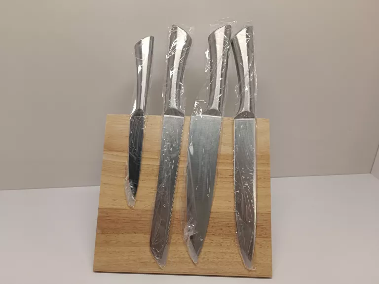 komplet-nozy-z-magnetycznym-stojakiem-pepco-home-boh-warszawy-69-bartoszyce