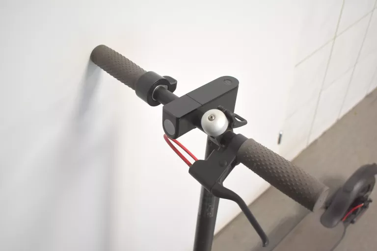 HULAJNOGA XIAOMI MI ELECTRIC SCOOTER M365 PRO 2 CZARNA 600 W 20 KM/H