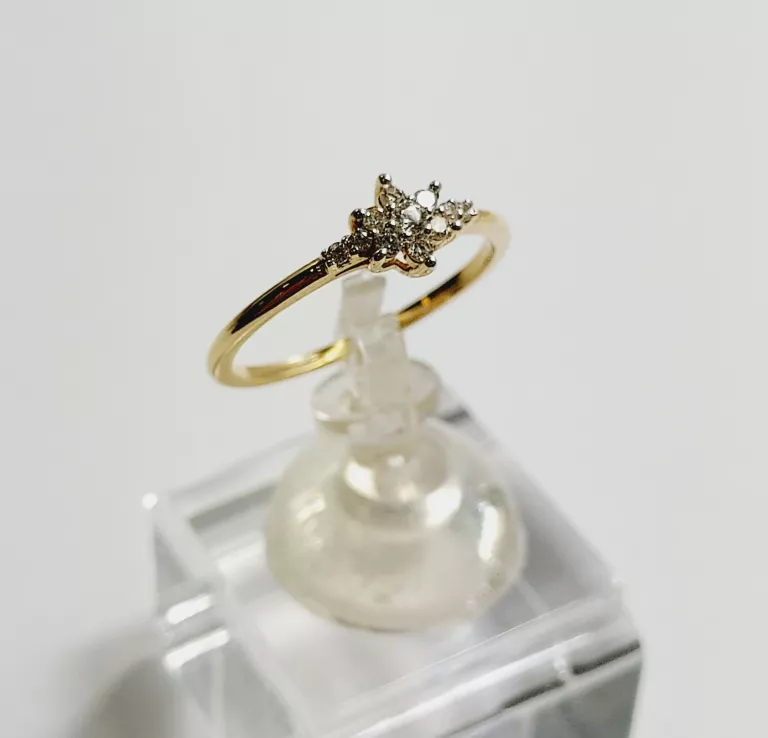 nienoszony-zloty-pierscionek-kwiatek-z-cyrkoni-161-585-r15-marka-248811-1220464