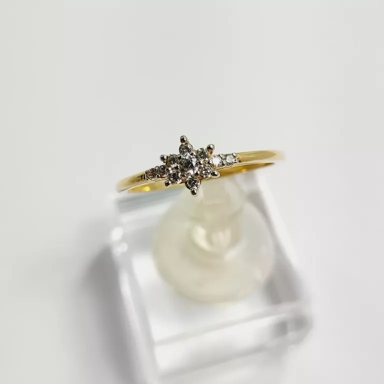 nienoszony-zloty-pierscionek-kwiatek-z-cyrkoni-161-585-r15-kolor-dominujacy-205826-225106