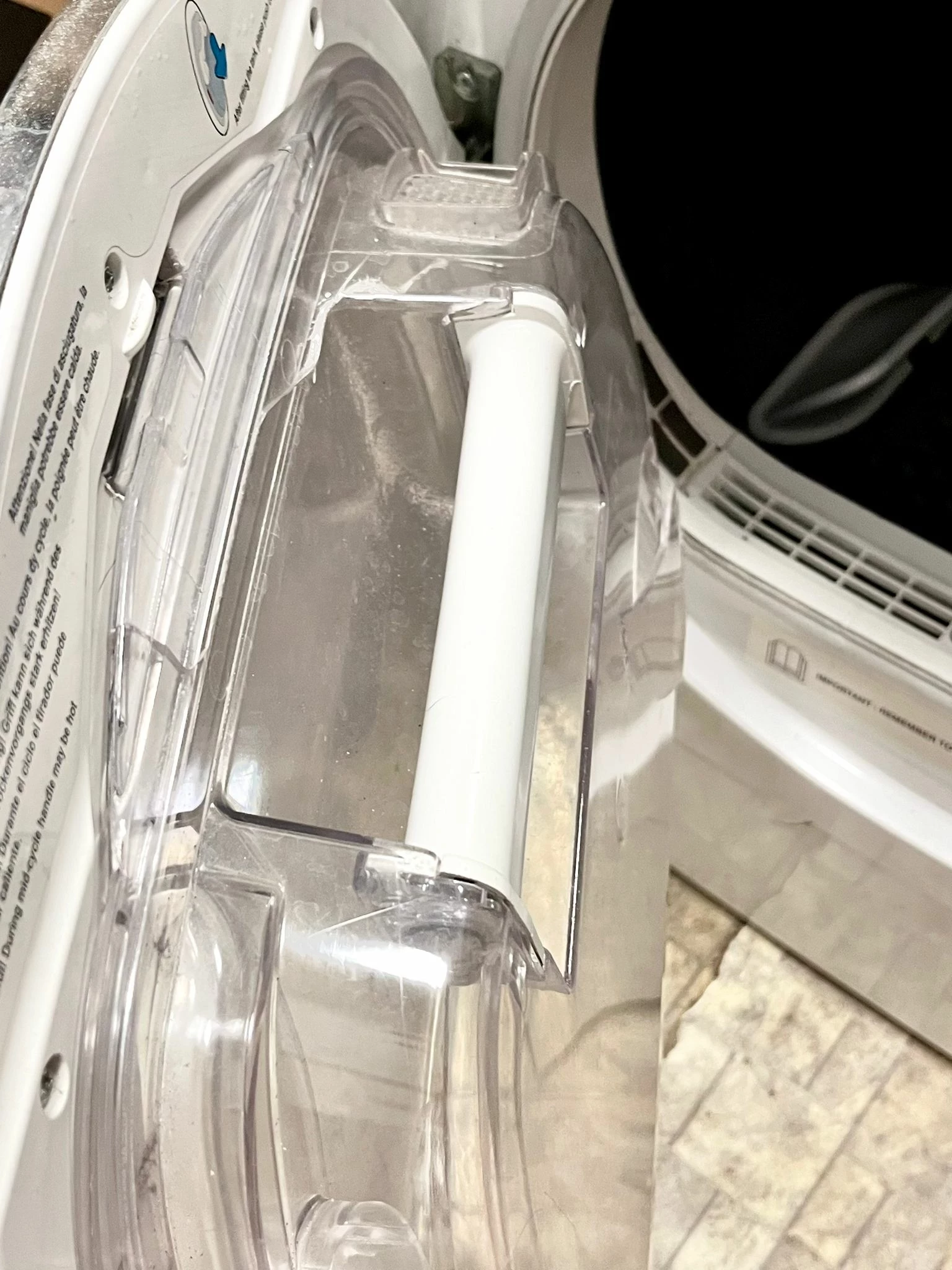 suszarka-candy-grand-vita-opis-kolor-dominujacy-bialy