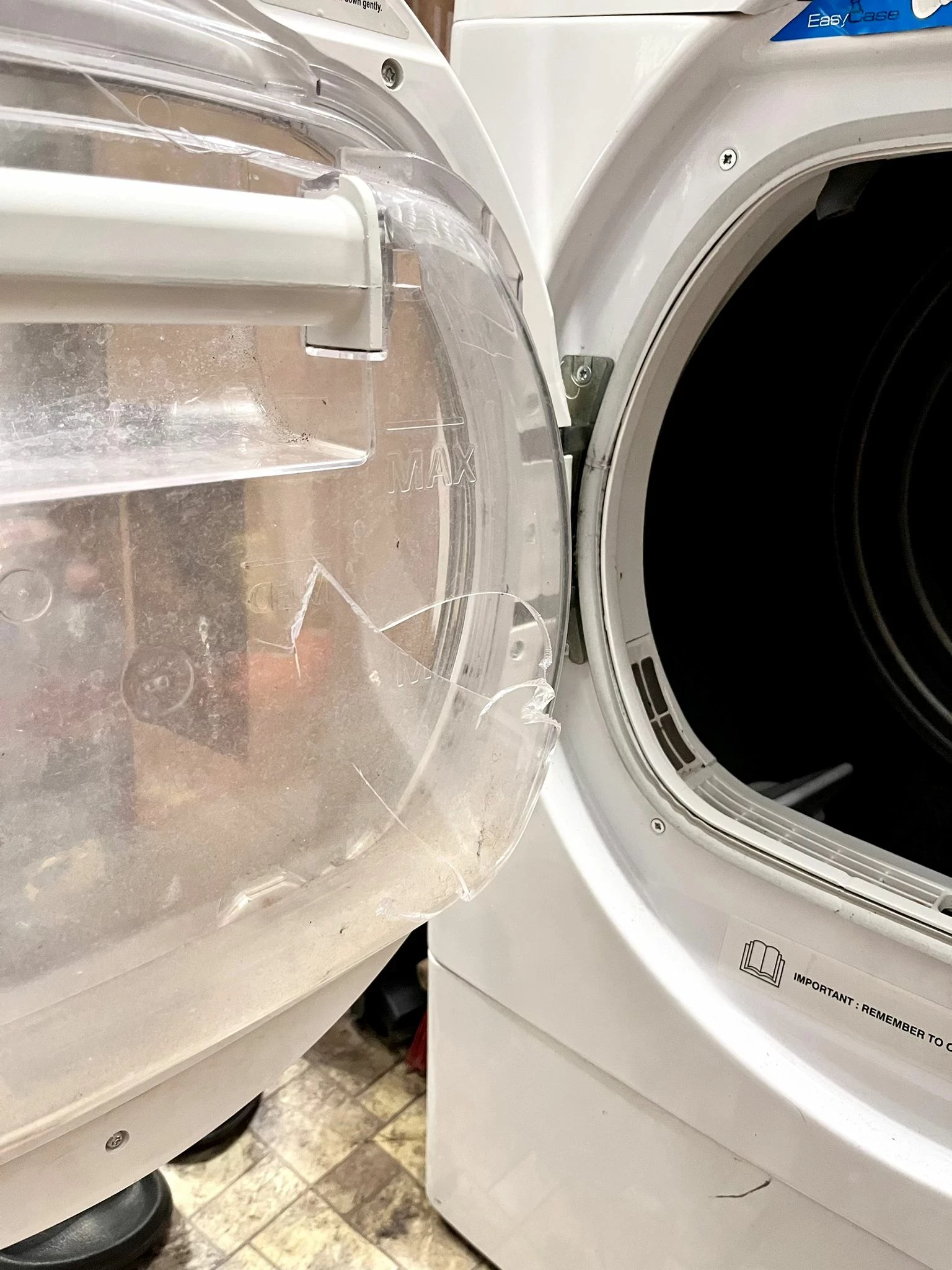 suszarka-candy-grand-vita-opis-kolor-dominujacy-bialy