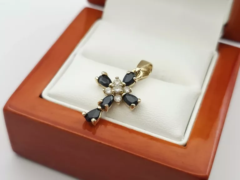 zlota-zawieszka-krzyz-cyrkonie-585-14k-205g-stan-uzywany