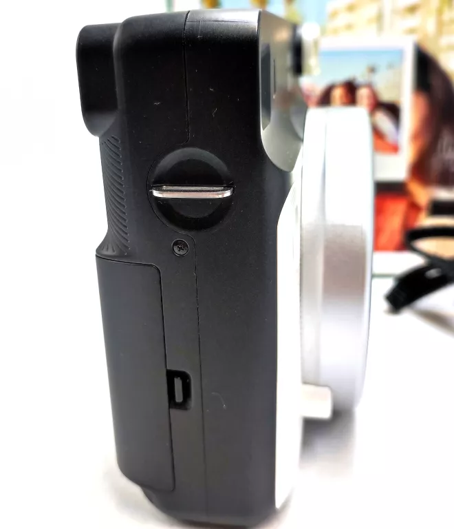 aparat-fujifilm-instax-square-sq-6-kpl-kolor-bialy