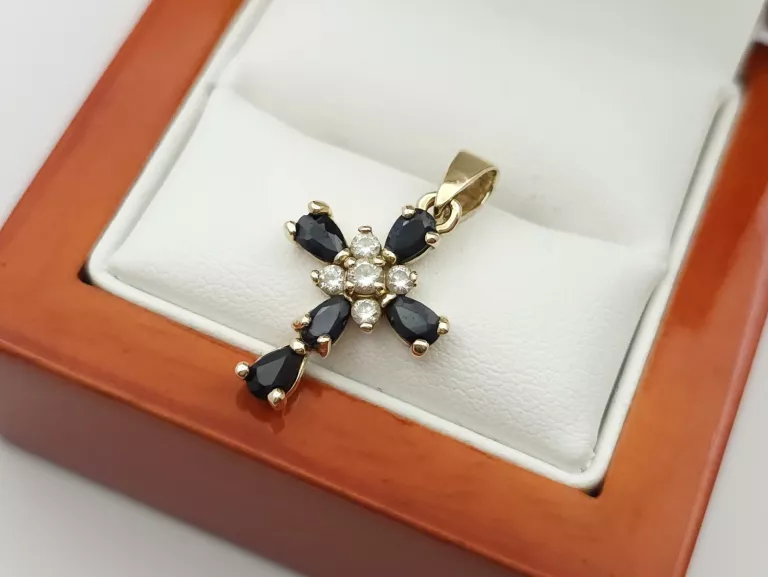ZŁOTA ZAWIESZKA KRZYŻ CYRKONIE - 585 14K 2,05G