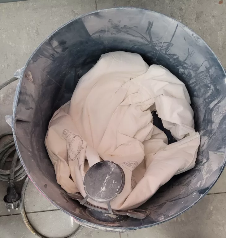 ODKURZACZ BUDOWLANY BOSCH GAS 20 L SFC