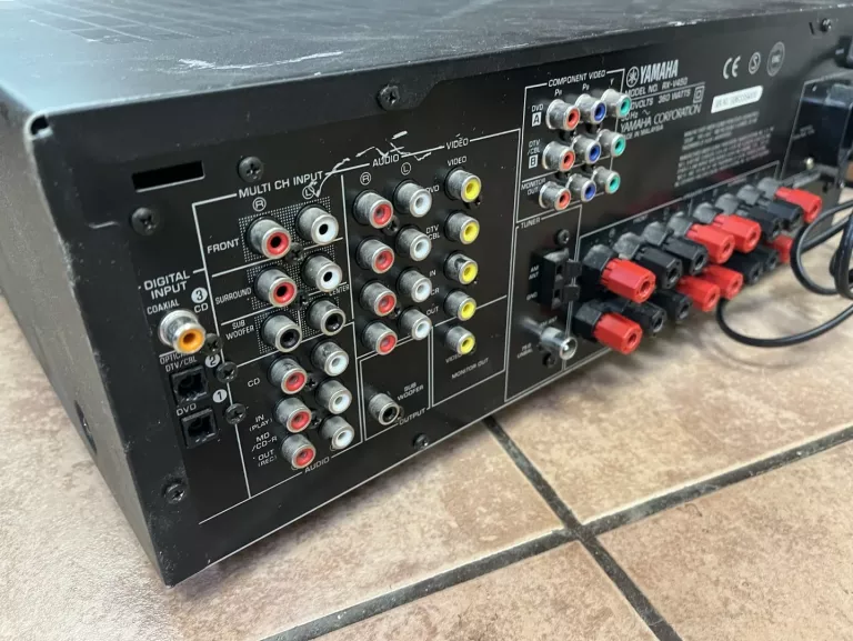 AMPLITUNER YAMAHA RX-V450 6.1