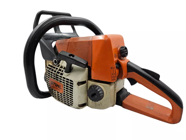 PIŁA SPALINOWA STIHL 023 2KW / 2,7KM 40,2CM