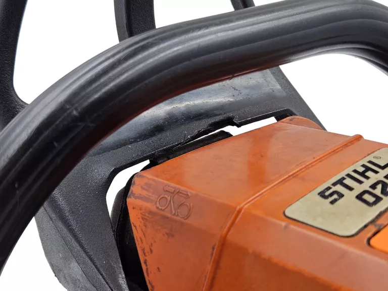 PIŁA SPALINOWA STIHL 023 2KW / 2,7KM 40,2CM