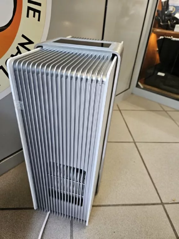 NAWILŻACZ POWIETRZA STADLER FORM ROBERT BLACK OPIS!