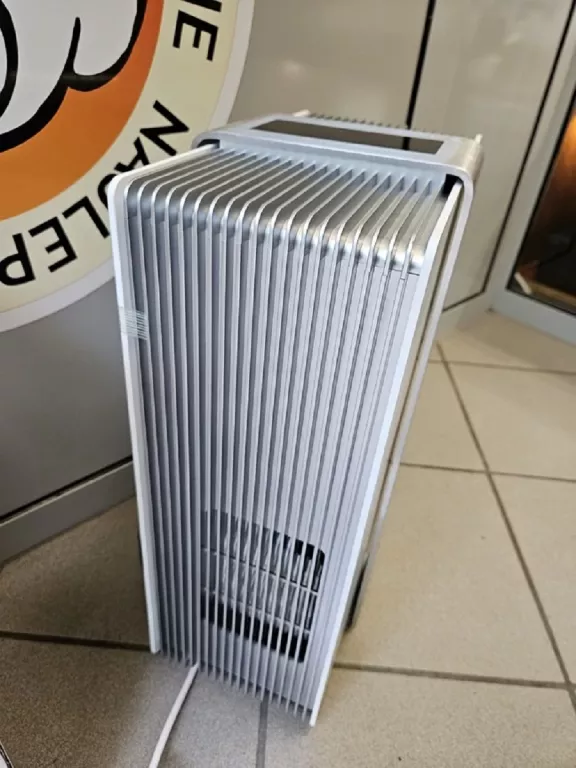 NAWILŻACZ POWIETRZA STADLER FORM ROBERT BLACK OPIS!