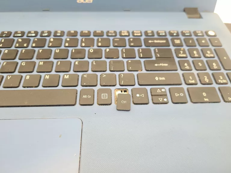 laptop-acer-aspire-e5-573-core-i3-4gb-przekatna-ekranu-1560