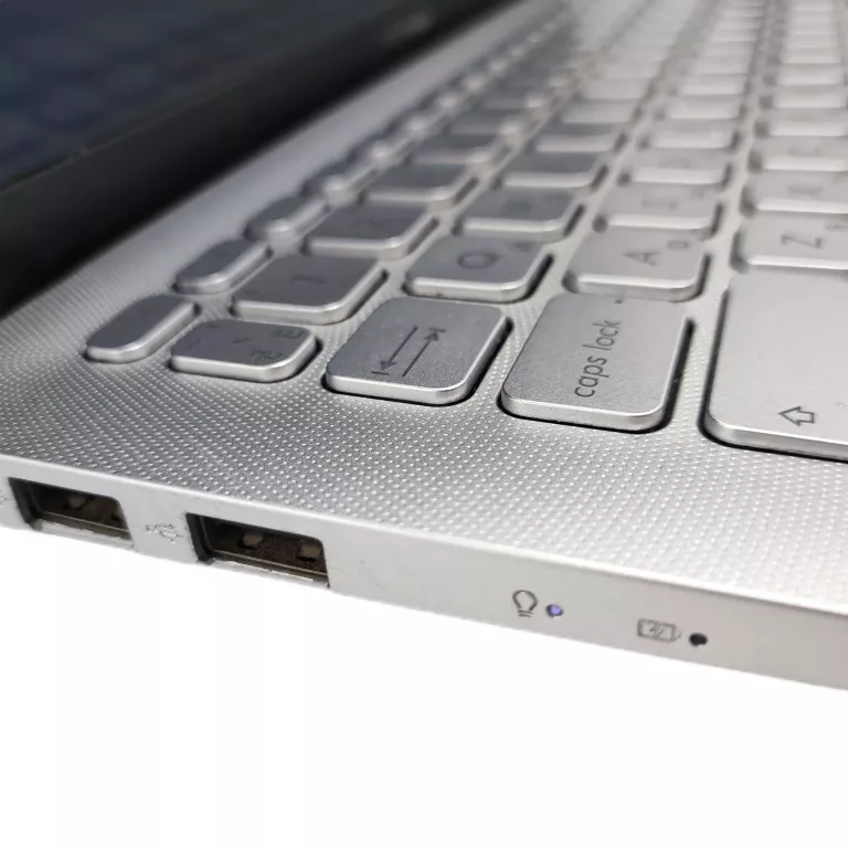 LAPTOP ASUS VIVOBOOK X512JP I5-1035G1 8GB RAM 256GB SSD MX330 + ZAS