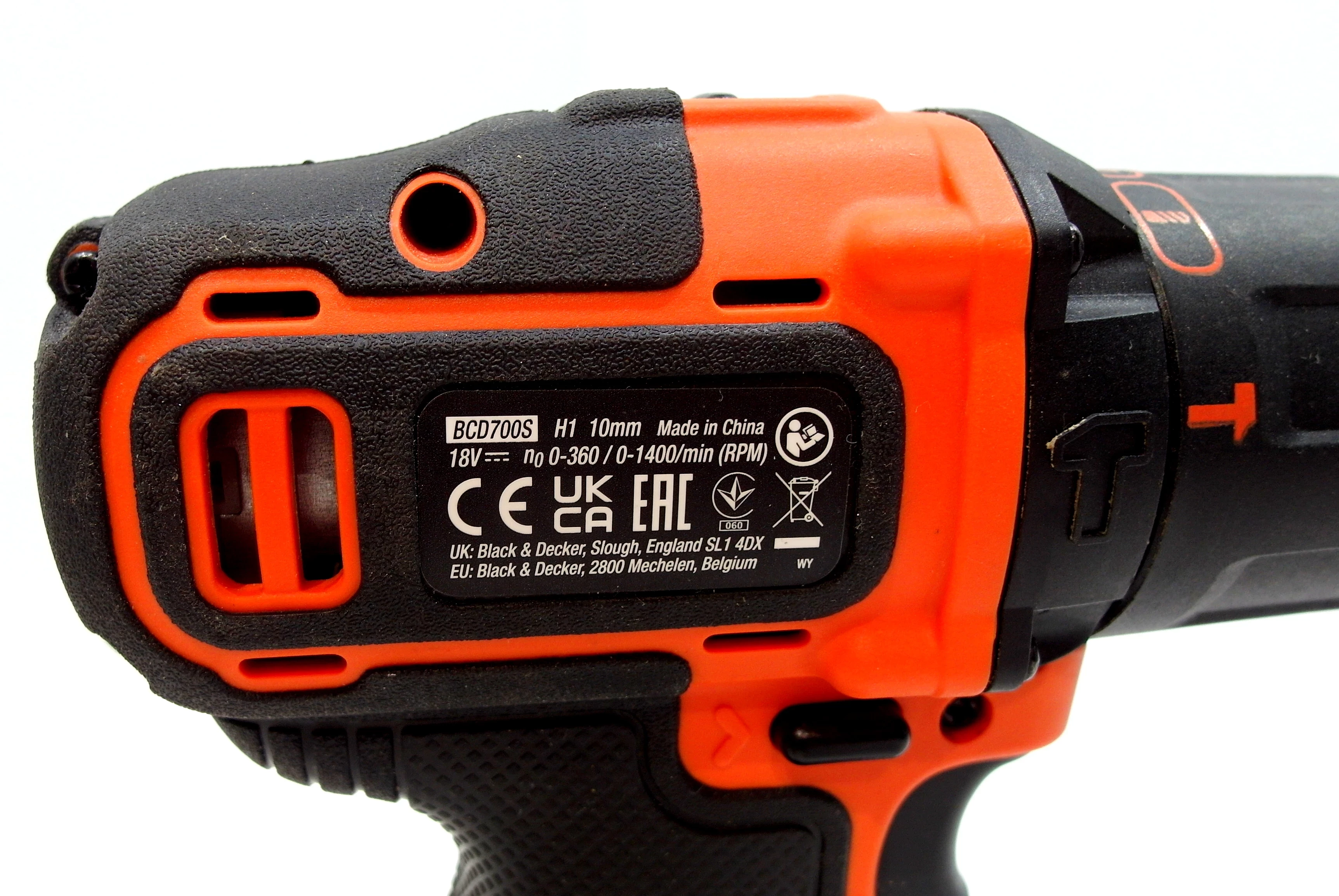 wkretarka-blackdecker-bcd700s-z-ladowarka-stan-uzywany