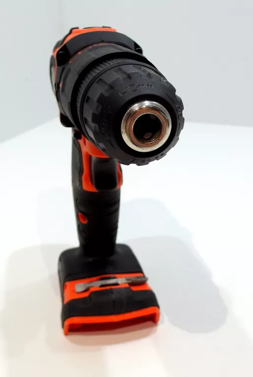 wkretarka-blackdecker-bcd700s-z-ladowarka-pojemnosc-akumulatora-15