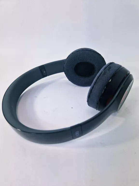 SŁUCHAWKI BEZPRZEWODOWE BEATS MODEL SOLO 2 ZESTAW