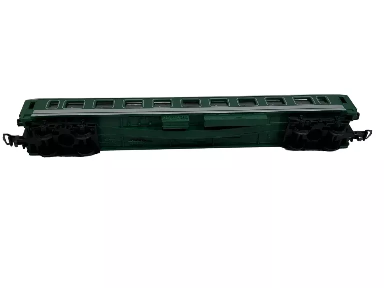 WAGONY PASAŻERSKIE - WAGON OSOBOWY PKP H0 - 1:87