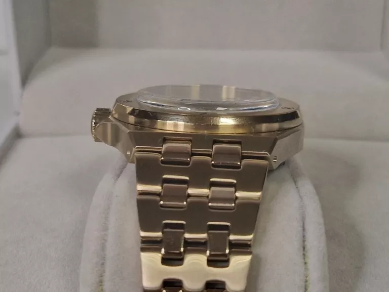 ZEGAREK VIVIENNE WESTWOOD LEAMOUTH WATCH