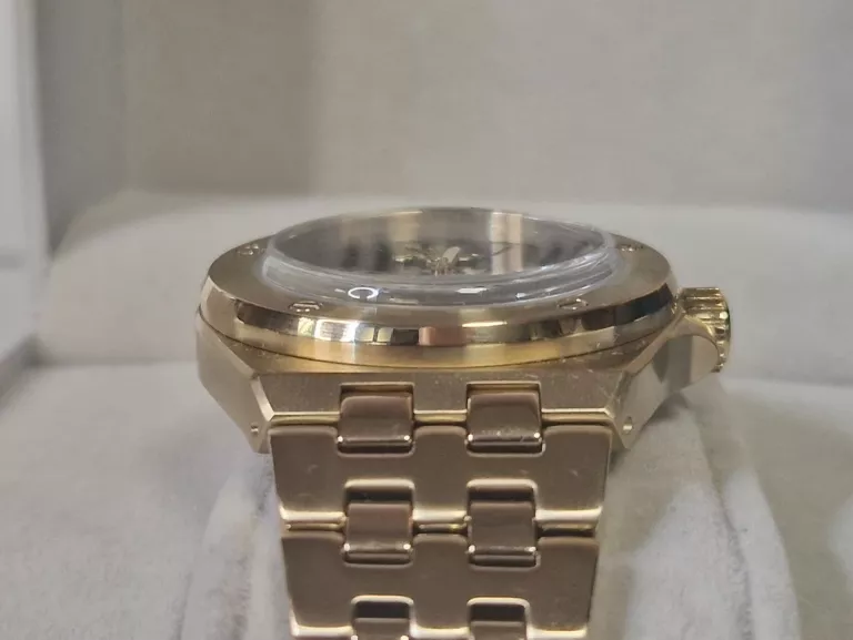 ZEGAREK VIVIENNE WESTWOOD LEAMOUTH WATCH