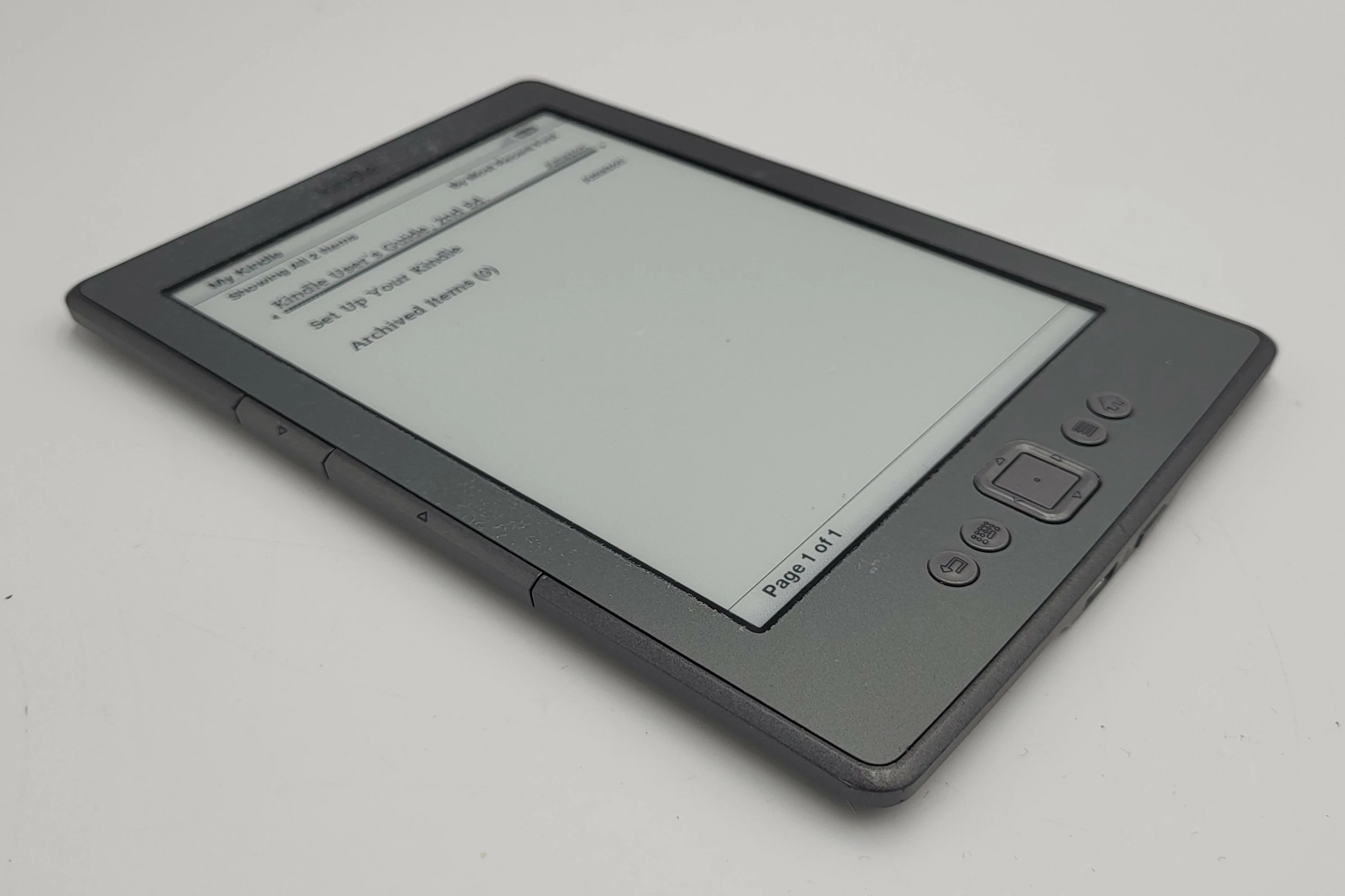 czytnik-kindle-classic-4-d01100-kolor-szary